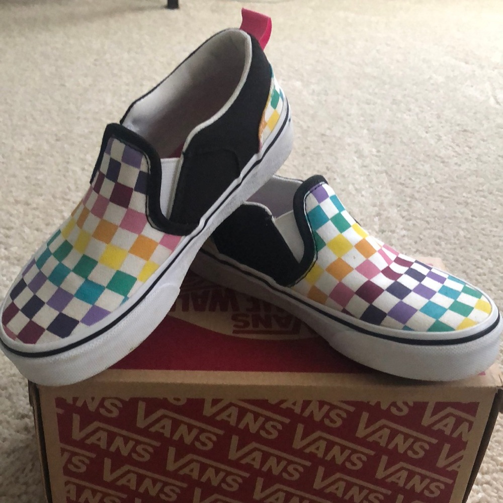 Asher Vans in Party Check